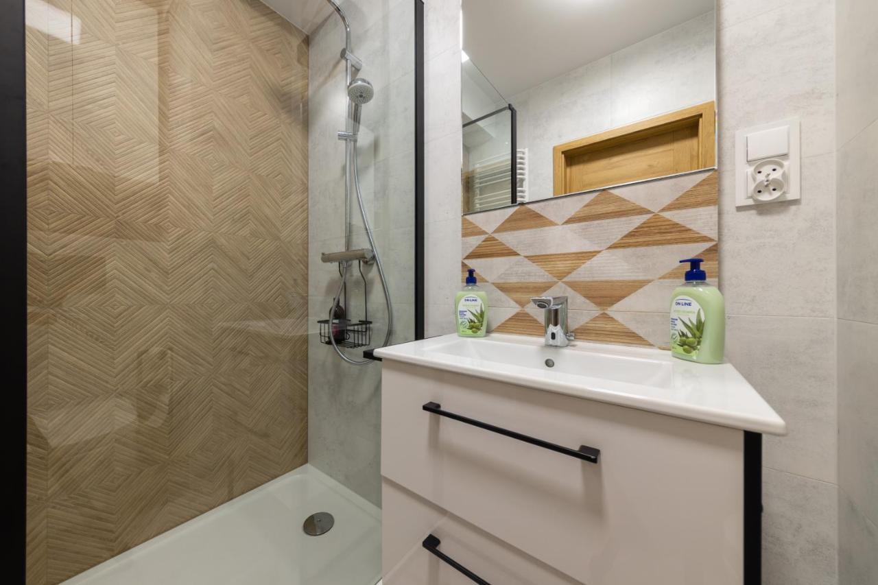 Apartament Luxury Two-Bedroom Białystok Esterno foto