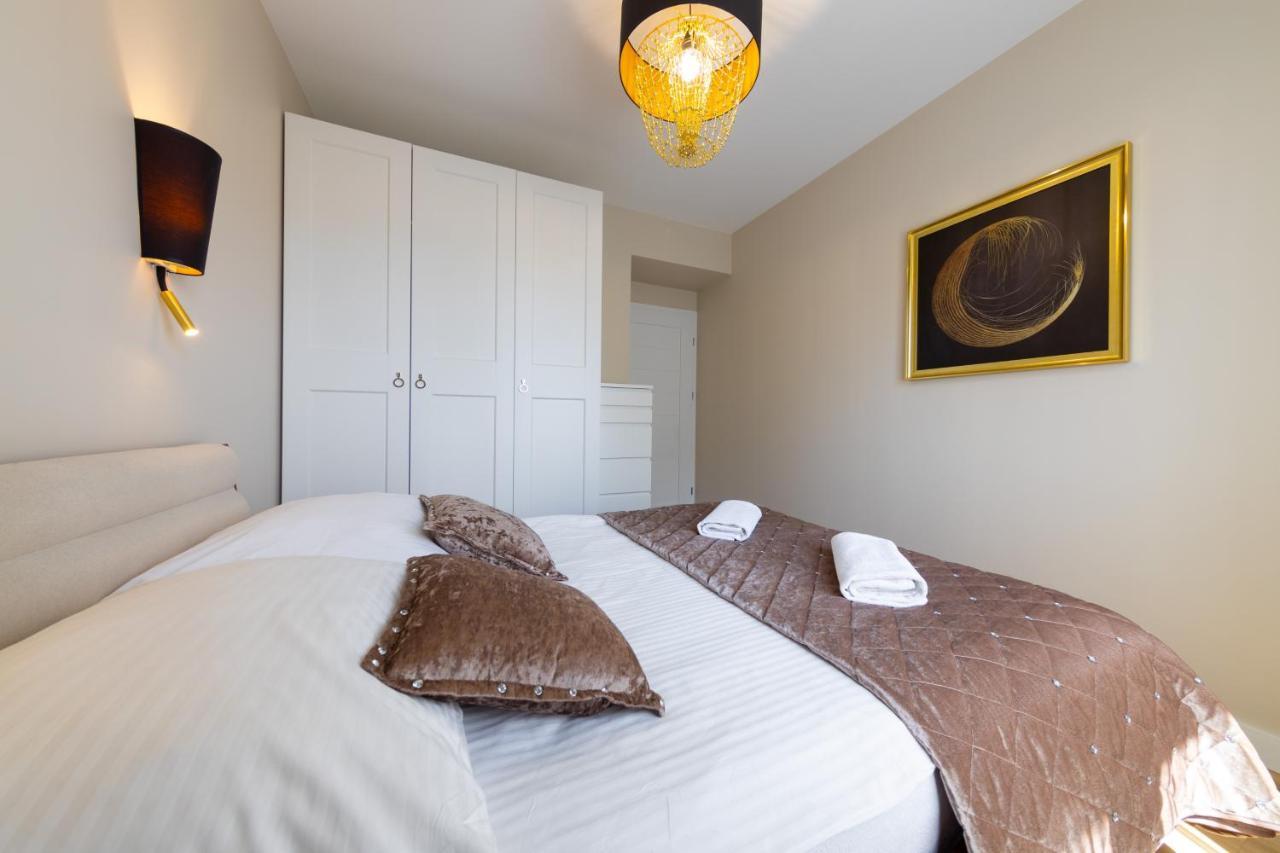 Apartament Luxury Two-Bedroom Białystok Esterno foto